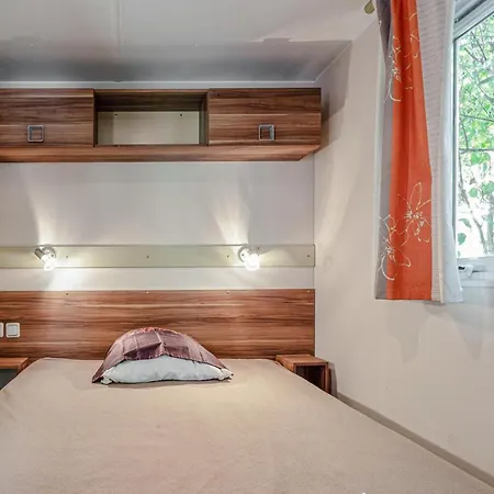 3 Bedroom Beautiful Stacaravan In 3*